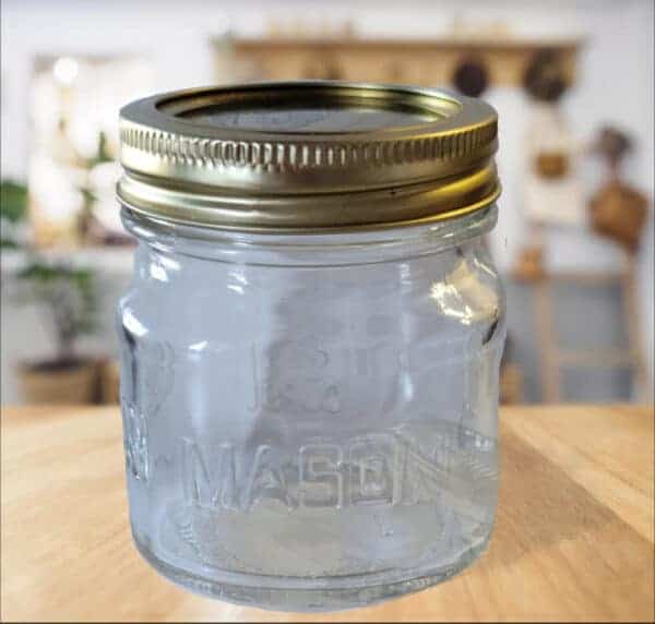 8 oz Embossed Glass Mason Jar
